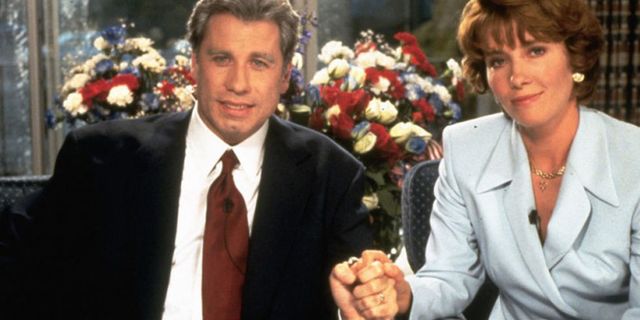 Plot Holes Podcast tweet media