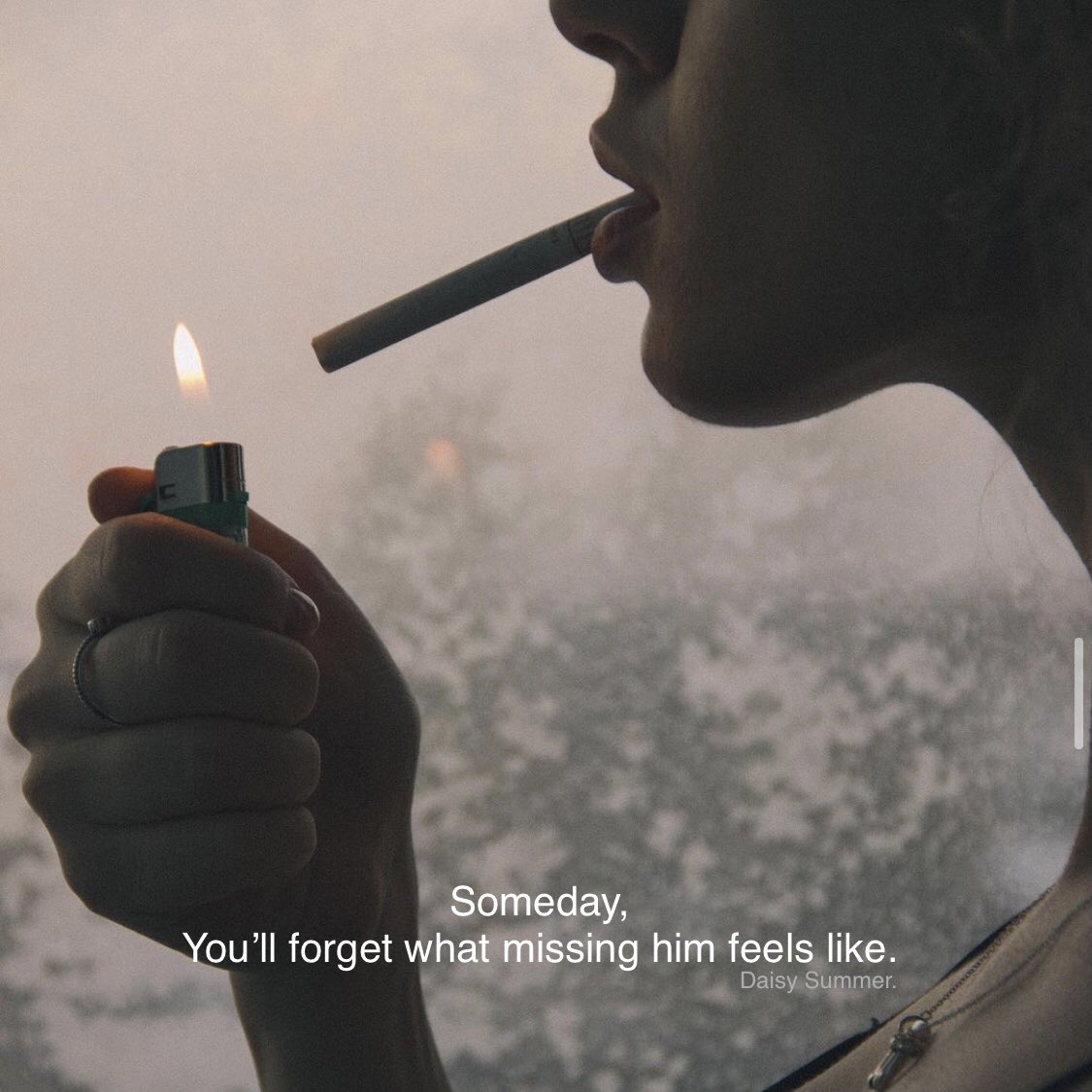 DaisySummer16's tweet photo. : Someday, You’ll forget what missing him feels like.
: แล้ววันหนึ่งเราจะลืมว่า ความรู้สึกที่คิดถึงเขามันเป็นยังไง. 🤍🖤 #คําคมภาษาอังกฤษแปลไทย #คําคมภาษาอังกฤษ #คําคมความรู้สึก #คําคมอกหัก #คําคมความรัก #ความรู้สึกของวันนี้ #ความรู้สึกล้วนๆ #ความรู้สึกแย่ๆ #ความรู้สึก #ค���ามรัก https://t.co/rBSh1RTerw