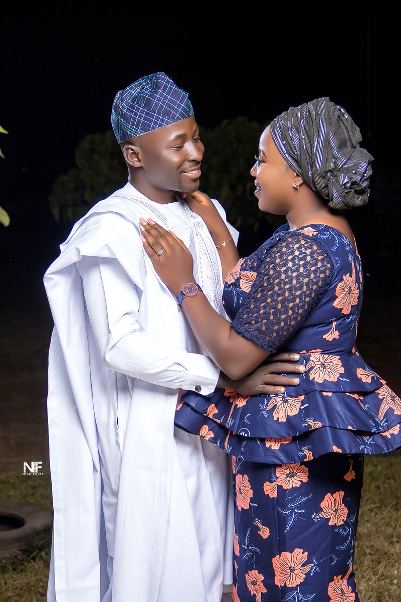 PsychPhiDims's tweet photo. "I have good news: Man's leaving these streets"😅🙌

For house and land are handed down from parents, but a congenial spouse comes straight from God. Proverbs 19:14 MSG❤️

Of a truth, God has blessed me beyond men's expectations😍💐
#MauPhil2021

1/3 https://t.co/CTEbzpShij