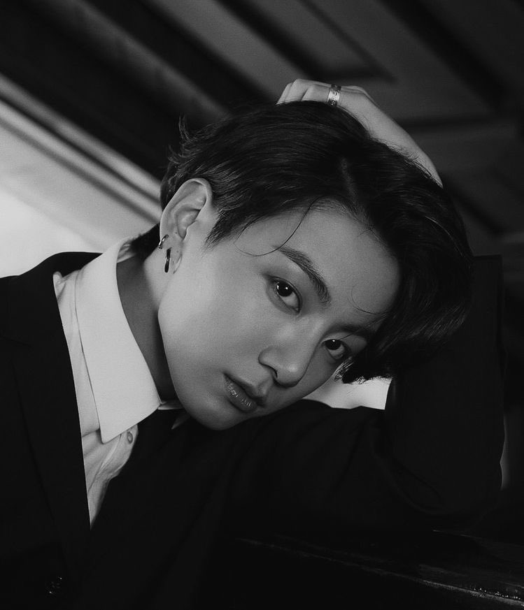 THE CEO VIBES RADIATING FROM THIS