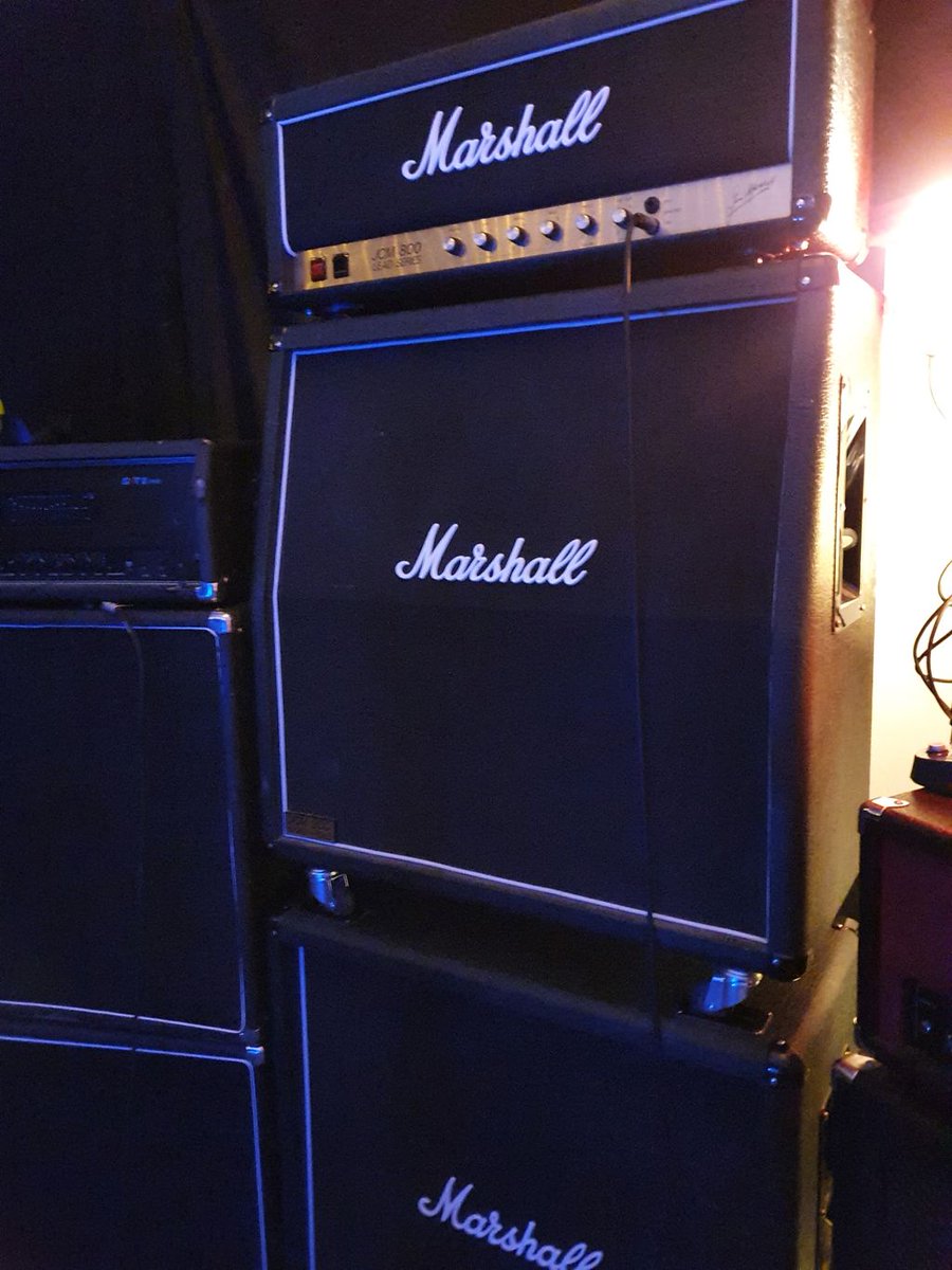 Checking the gear 🤘
#grandrezerva #rocknroll #sweden #rock #music #newmusic #studio #recording