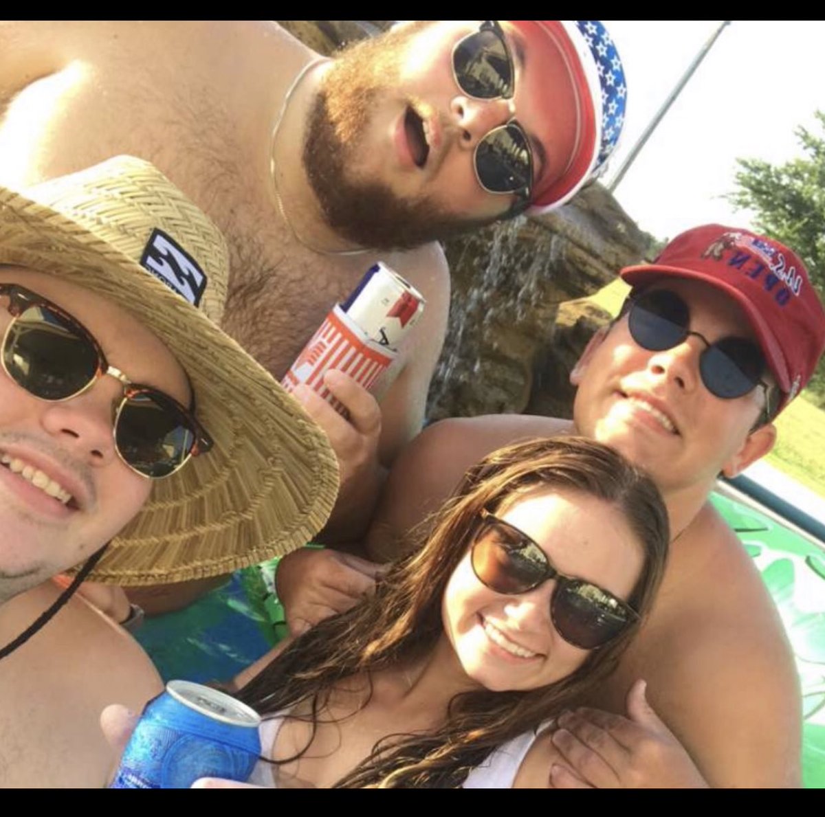 ohforrealpod's tweet photo. Oh wait you haven’t heard?? These four just put out episode 5!! Click the link in the bio to listen. Special guest @ThrashCaitlin joins us and she tells ALL! https://t.co/MxvuqR26il