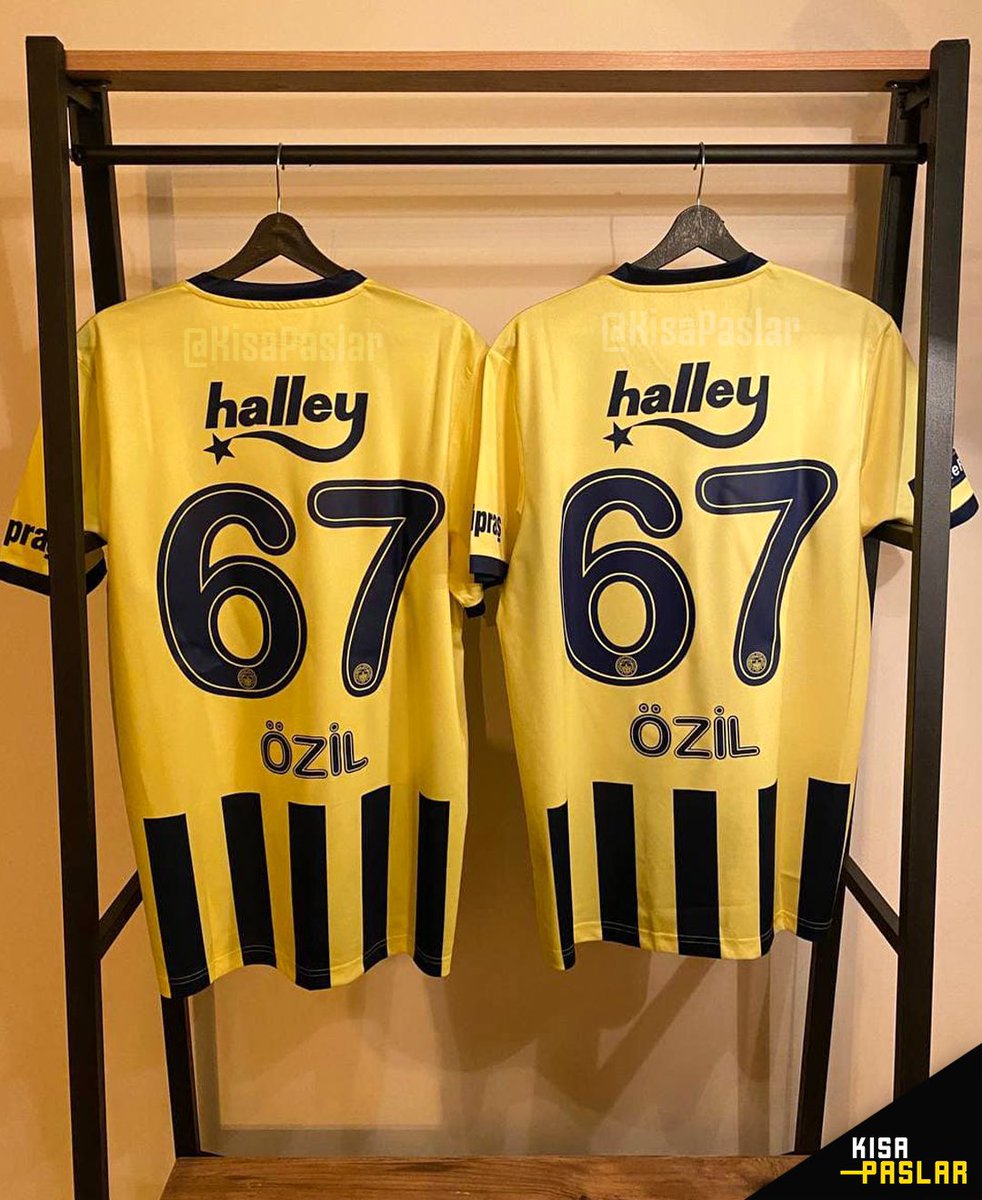🚨 Çekiliş! 🚨

📦 2 takipçimize Mesut Özil forması kargoluyoruz. 

👕 Yapman gerekenler <a href="/kisapaslar/">Kısa Paslar</a>'ı takip etmek, bu tweeti favlamak ve RT'lemek. 

🗓 Kazanan 30 Ocak akşamı açıklanacak.

Umarız Mesut'u en çok sevenler kazanır. 😇