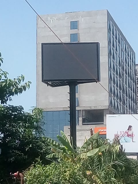 InditechL's tweet image. Led Screen Installation on pole 
Dual side V shape Led Screen 
P6 Outdoor Advertising Led Screen 
Contact: +919044553141
Enbon.com