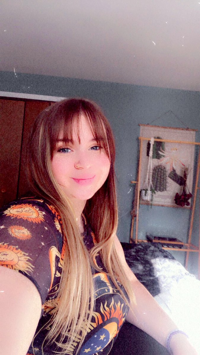 k8fultz's tweet photo. 500 followers already?! That’s insane! Thank you all so much for the endless support🥺❤️ #RogueCompany #xbox #gamergirl #twitch #smallstreamer https://t.co/aae5QMyxhh