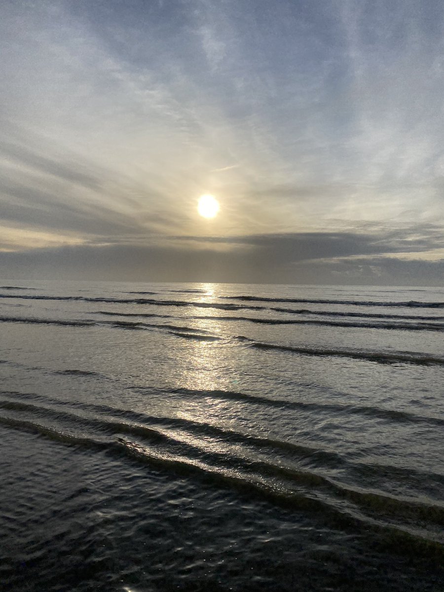 Low tide. Such a magic time to walk along the beach. This week has so far seen us making A1 prints of 2021 tide times for #northwoolwich  #brighton #exmouth #hastings #hammersmithbridge &amp; #whitstable. It’s exciting to see where orders may come in from next. 🌊🌖🌝🌞