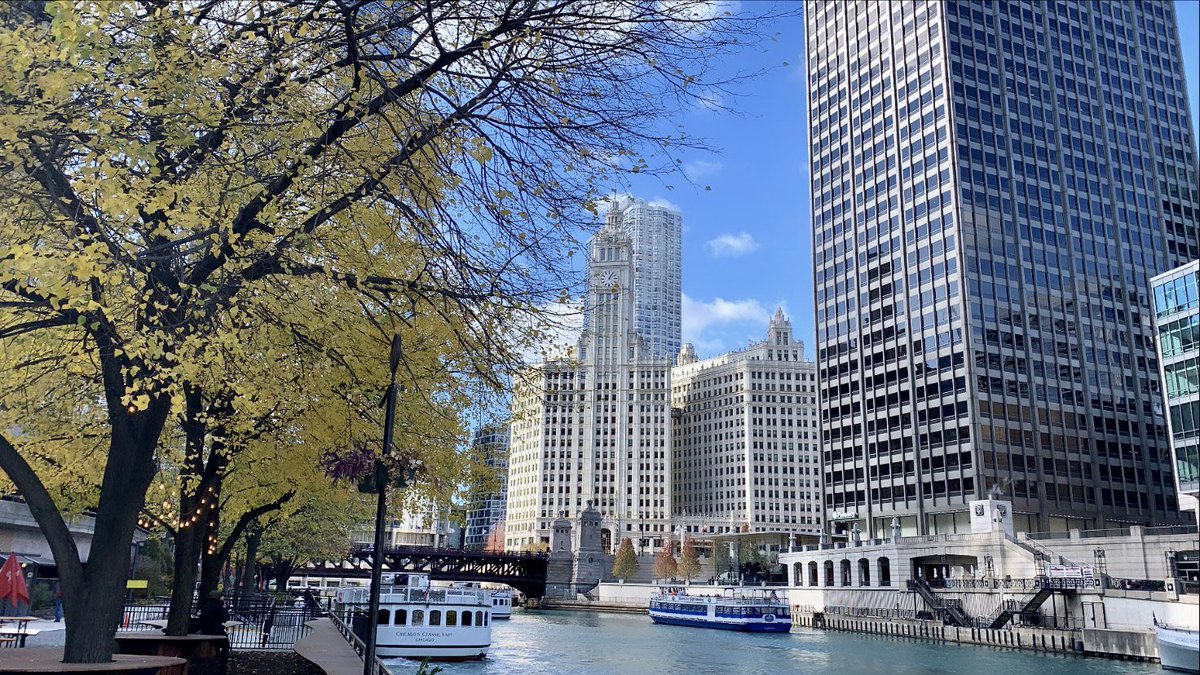 Chicago is a beautiful city with 4 seasons, wonderful people and is a center of art, culture and food.