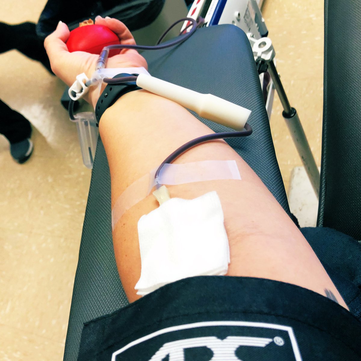 kimi_mac's tweet photo. First stop on my  @mlkday @ACSARegion12  @AmeriCorps @ALAforVeterans #DayOfService activities to honor #MLKDay donating @lifestreamblood #adayonnotadayoff #unitedinservice #serviceaboveself #notsorandomACSAservice #socialdistancedvolunteering https://t.co/SQBkTSomtJ