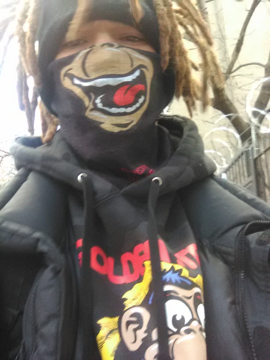 jus_blazed911's tweet photo. 1 1/2 years #dreadication https://t.co/fGu6zZWBSE