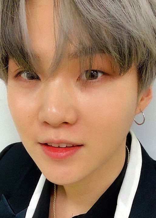yoongisarchive's tweet photo. he’s flawless https://t.co/o0nIKkqgPx