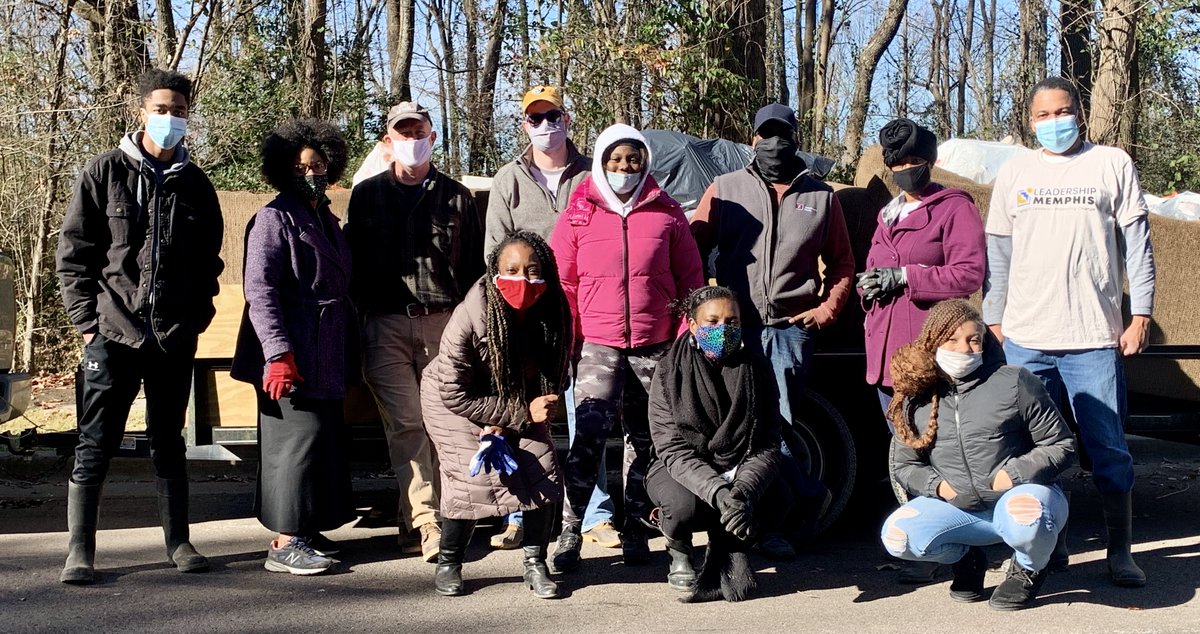 MorrisMktgGroup's tweet image. Mission Complete! Patrick enjoyed meeting members of his @LeadershipMphs class as well as church members from New Direction Christian Church to tidy up some neighborhood property in Hickory Hill today! 

#mlkds21
#MLKDaysofService
#CareLikeKing
@VolunteerMEM