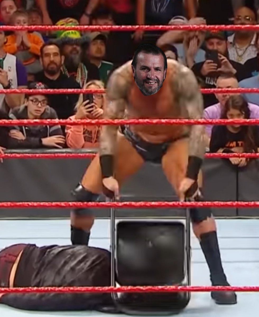 ... Pedrinhas? Discursos bonitinhos? Eu sou o PRESIDENTE. Sou EU quem manda. Sou EU que sabe o que o povo quer. E acho que está na hora de lhes dar isso.*BAM*PARA A PRÓXIMA CONTROLE A SUA ATITUDE COMIGO.