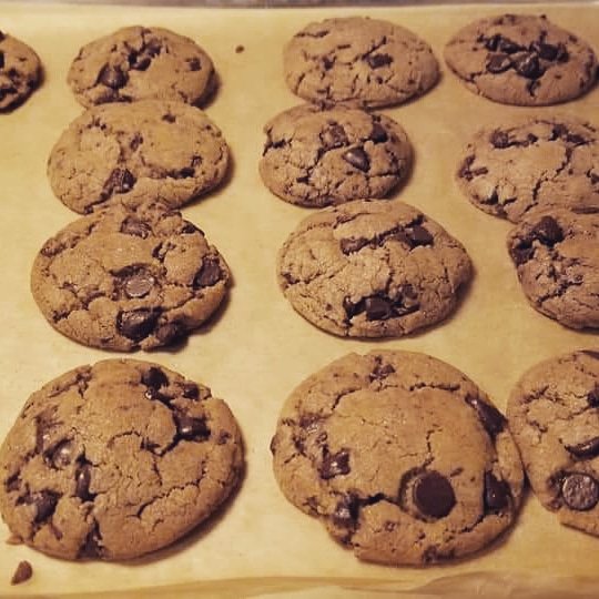 papa_phils's tweet photo. Chocolate chip cookies!! 
Order Now:
https://t.co/C1tQr9SDcK 
Or call: (626) 206-7982
We Deliver fresh cookies baked w/ Pure Molasses, Madagascar Vanilla Bean Paste, Sweet Cream Butter &amp; Belgium Chocolate! 
16 cookies just $20.00.
#Cookies #PapaPhils #EagleRock #Delivery https://t.co/5AfLhCtJRU
