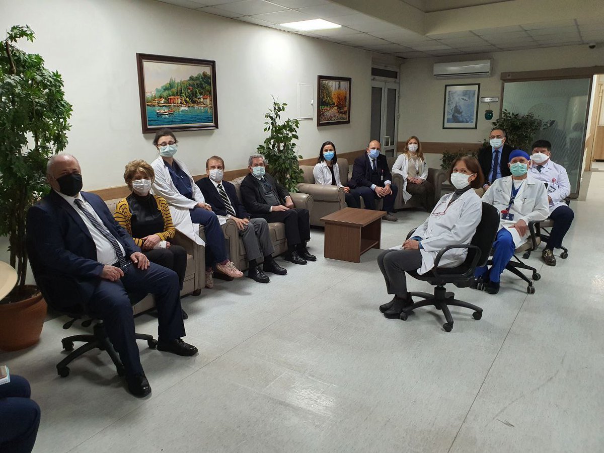 İbn-i Sina Hastanemizde Hastane Yöneticilerimiz, Fizik Tedavi ve Radyoloji Anabilim Dalı Hocalarımızla..
<a href="/AnkaraUni/">Ankara Üniversitesi</a>