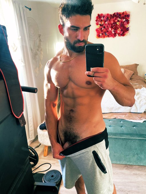 RT if I should take my shorts all the way off 🩳 😜 https://t.co/l8xWMu8e0c