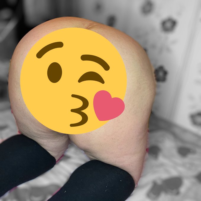 Thicc butt just for you 😘  https://t.co/0jLy89SOLE https://t.co/wHmlXUErPo<a href="/tag/pornhub"class="tags"><span>#pornhub</span></a><a href="/tag/trans"class="tags"><span>#trans</span></a><a href="/tag/lewd"class="tags"><span>#lewd</span></a>