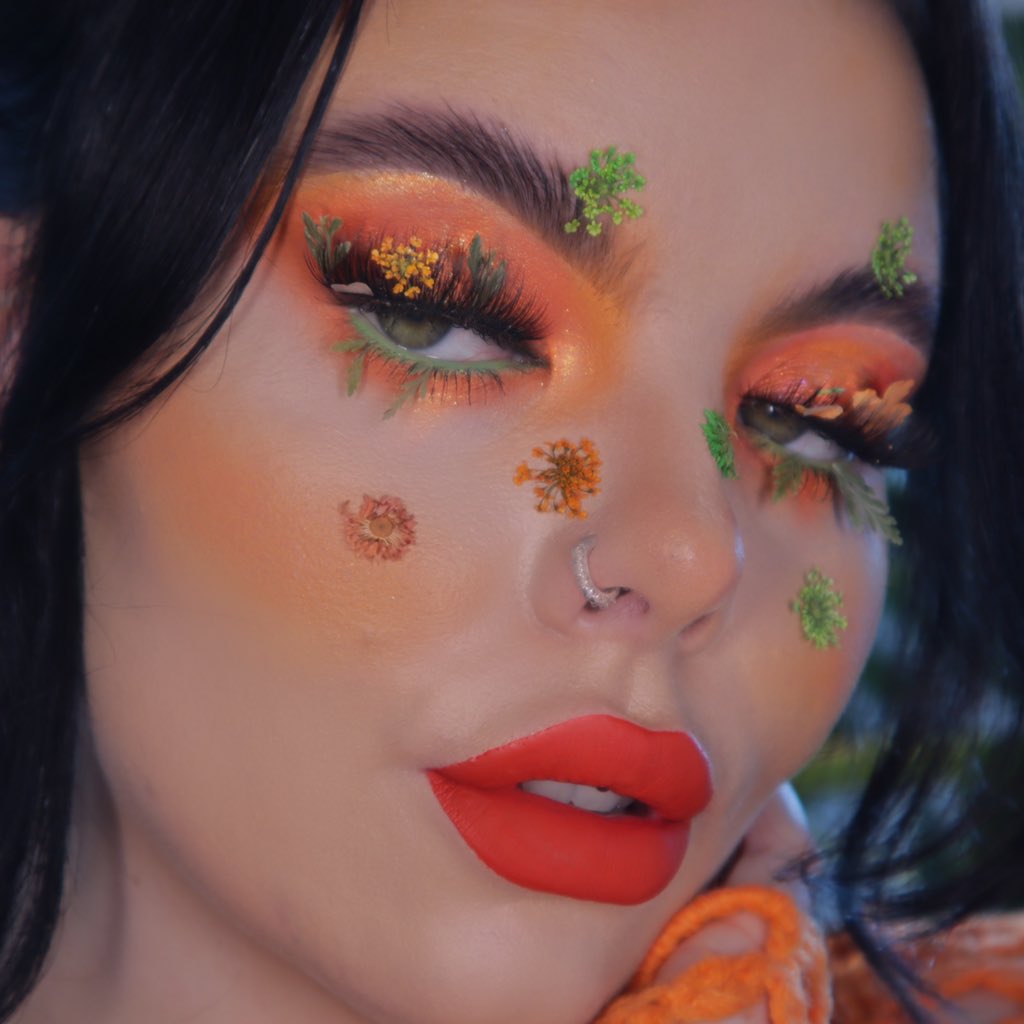 caitssdarling's tweet photo. 🍊🌿ORANGE BLOSSOM🌿🍊 utterly obsessed with this monochromatic moment 🧡 https://t.co/gboI5FmAY7