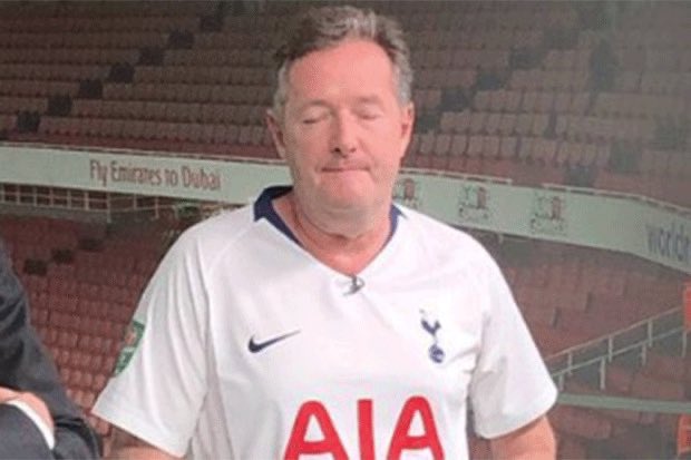 SamTaylorAFC's tweet photo. @piersmorgan @MesutOzil1088 Piers, shut the fuck up. https://t.co/STiy1WEeh1