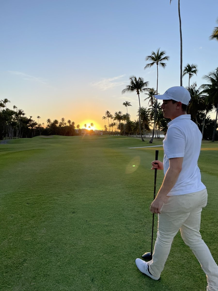 Par 4 🏌🏻‍♂️ si, el año que viene.... ⛳️🌞