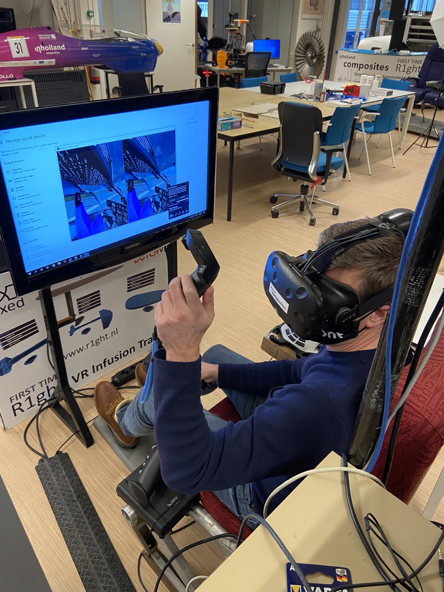 Testing the recently released #VR features of @MFSimulator2020 in our #flightsimulators at @InhDelft and <a href="/Inh_composites/">Inholland Composites</a> with our partners. Soon an extensive test with our #3DOF motionbase from #MotionSystems, stay tuned