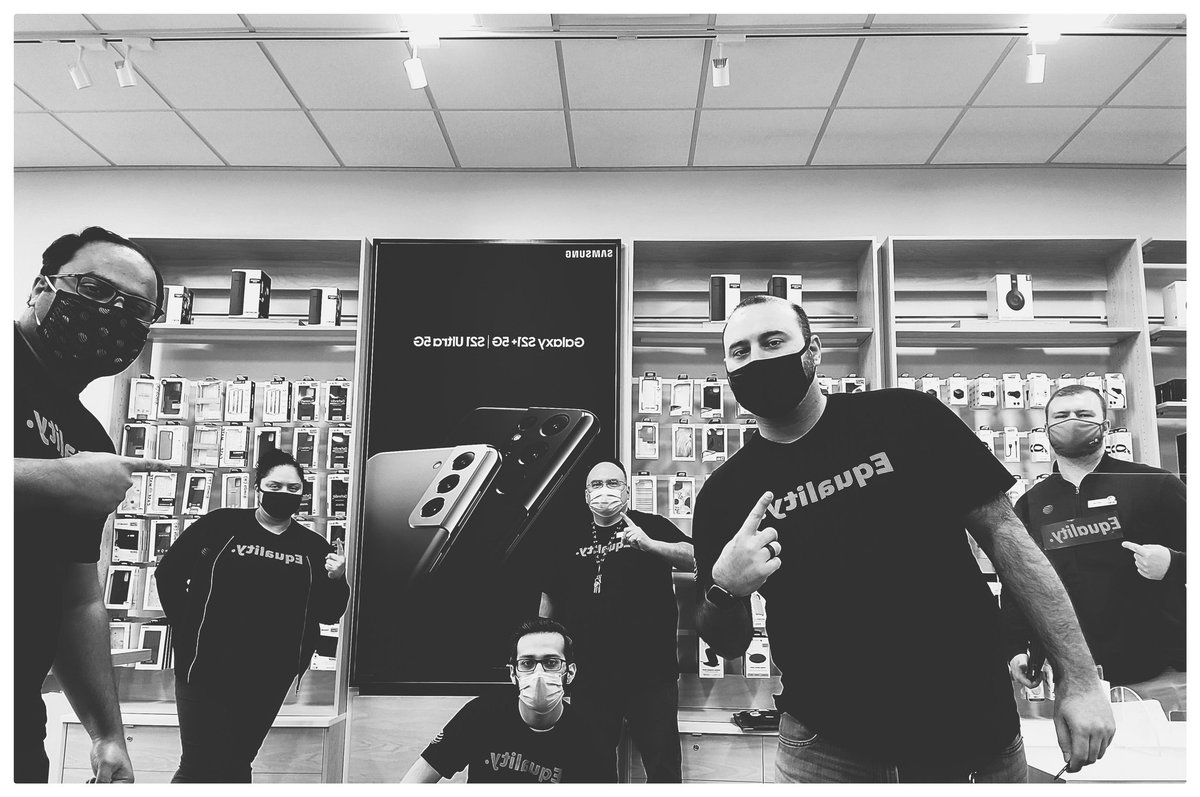 "Life's most persistent and urgent question is, 'What are you doing for others"?  -Martin Luther King Jr.

Park Ridge showing our support on this MLK Day. 

@theeastregion <a href="/PaulaVofGLM/">Paula</a> <a href="/GreaterLakesMkt/">Greater Lakes Market 🌊</a> <a href="/TomMonahan10/">Tom Monahan</a> <a href="/_Shelley_G/">Shelley Goodman</a> <a href="/b_rothblott/">Bill Rothblott</a>