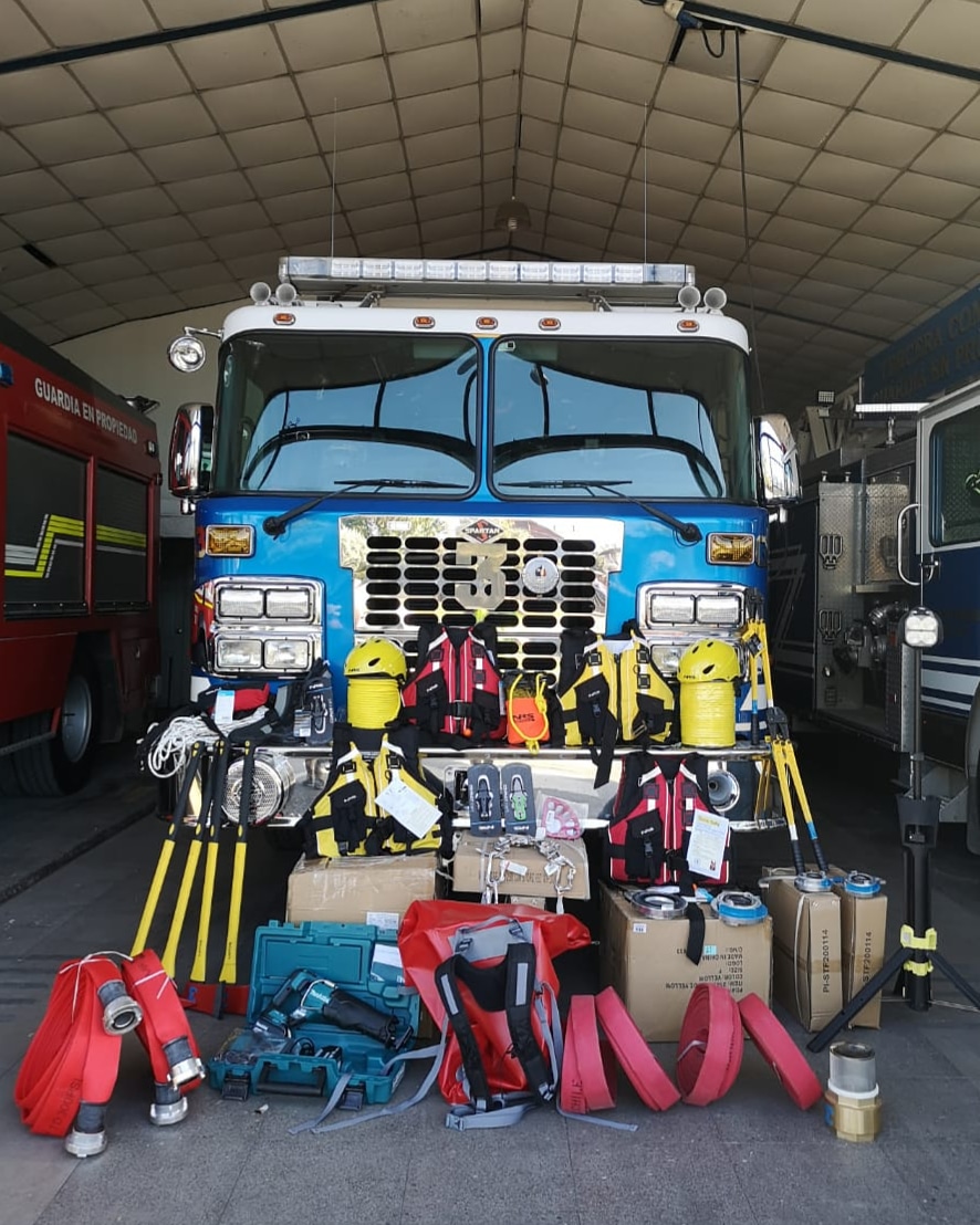 Compartimos parte del nuevo material menor adquirido con apoyo de comandancia y recursos propios. Viene a apoyar nuestro desarrollo en las diferentes emergencias que atendemos diariamente, junto con el desarrollo profesional de nuestros voluntari@s en Agua, escala y salvamento
