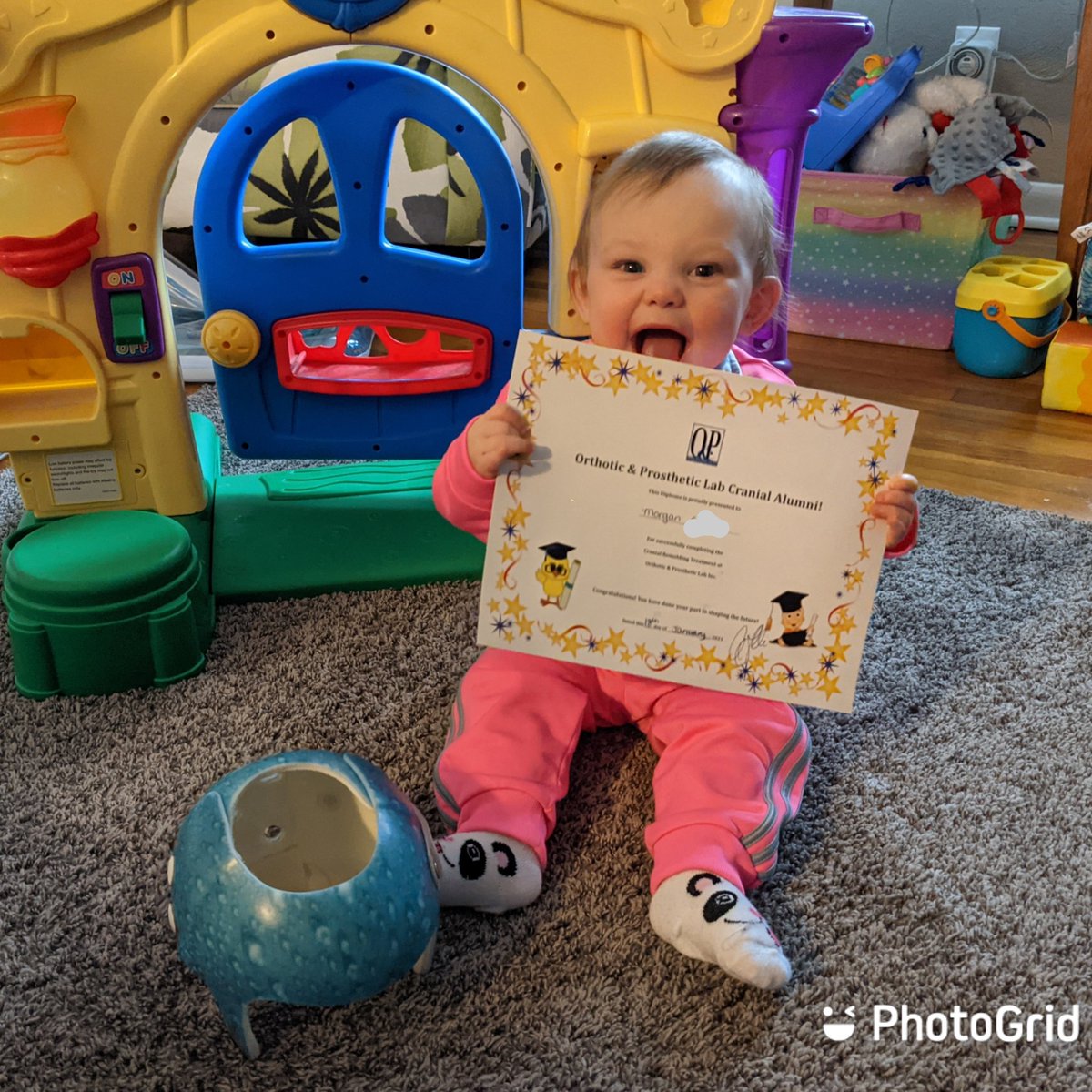 AngWxGrl's tweet photo. And just like that, we have graduated from Cranial Orthosis (Helmet) therapy. We went from 14.9mm to 6.5mm asymmetry. A big thank you to the folks at O & P Lab Inc. for making everything so easy. Now we need to buy bows! ππ₯° #fixingmymelon #helmetbaby #DivineMissM https://t.co/x9qwSjQSbm