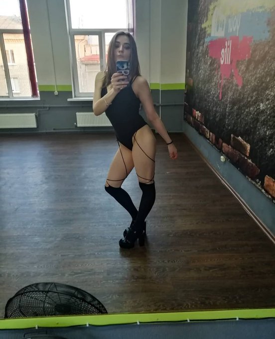 Hi from summer! Was hot as hell and I'm was twerking and dance high heels 👌😏 https://t.co/WDprK7hMG1<a href="/tag/leather"class="tags"><span>#leather</span></a><a href="/tag/sexy"class="tags"><span>#sexy</span></a><a href="/tag/smoke"class="tags"><span>#smoke</span></a>