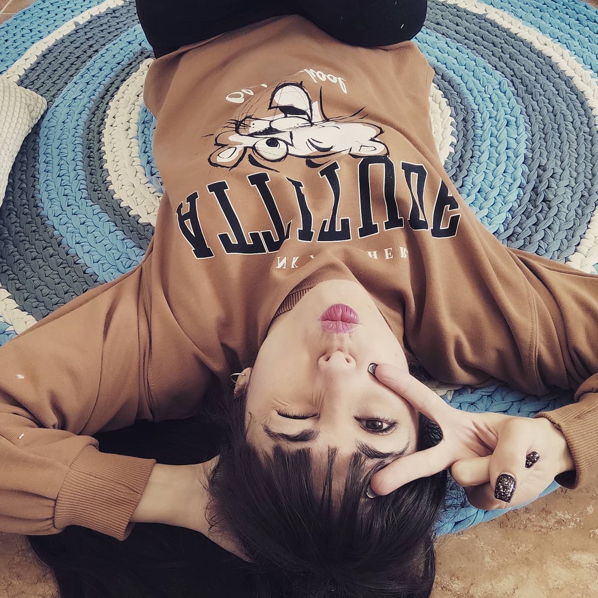 LClaissy's tweet photo. ¿Cómo habéis empezado la semana? 

#sudaderas #sudadera #sudaderasmolonas #panterarosa #sudaderapanterarosa #stradivarius https://t.co/kJROKUFCV5
