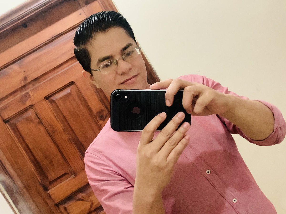 lared2's tweet image. Jugando un poco 🙈