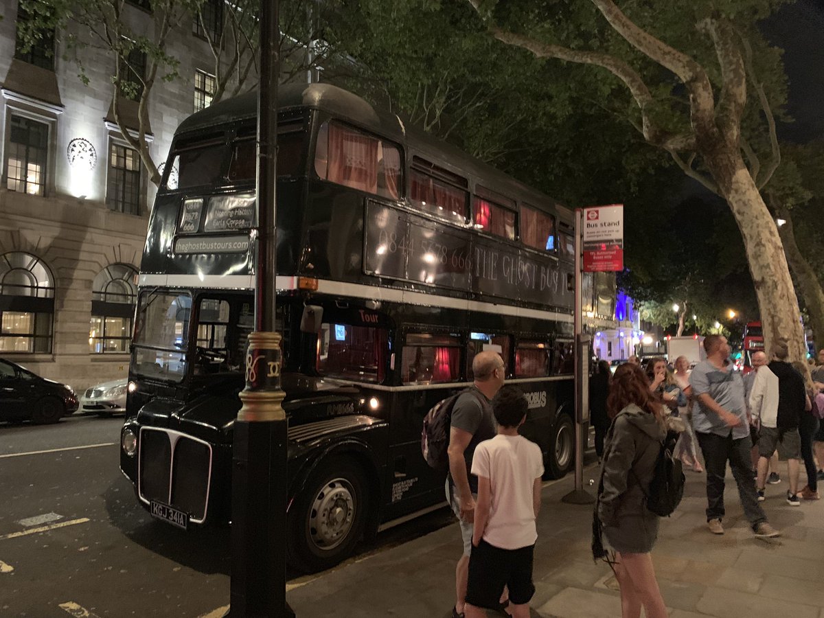 ValFlorenceB's tweet photo. This was so cool, I really want to do this again ๐ญ #london #ghostbustour #missthis https://t.co/rYQ1mknsAl