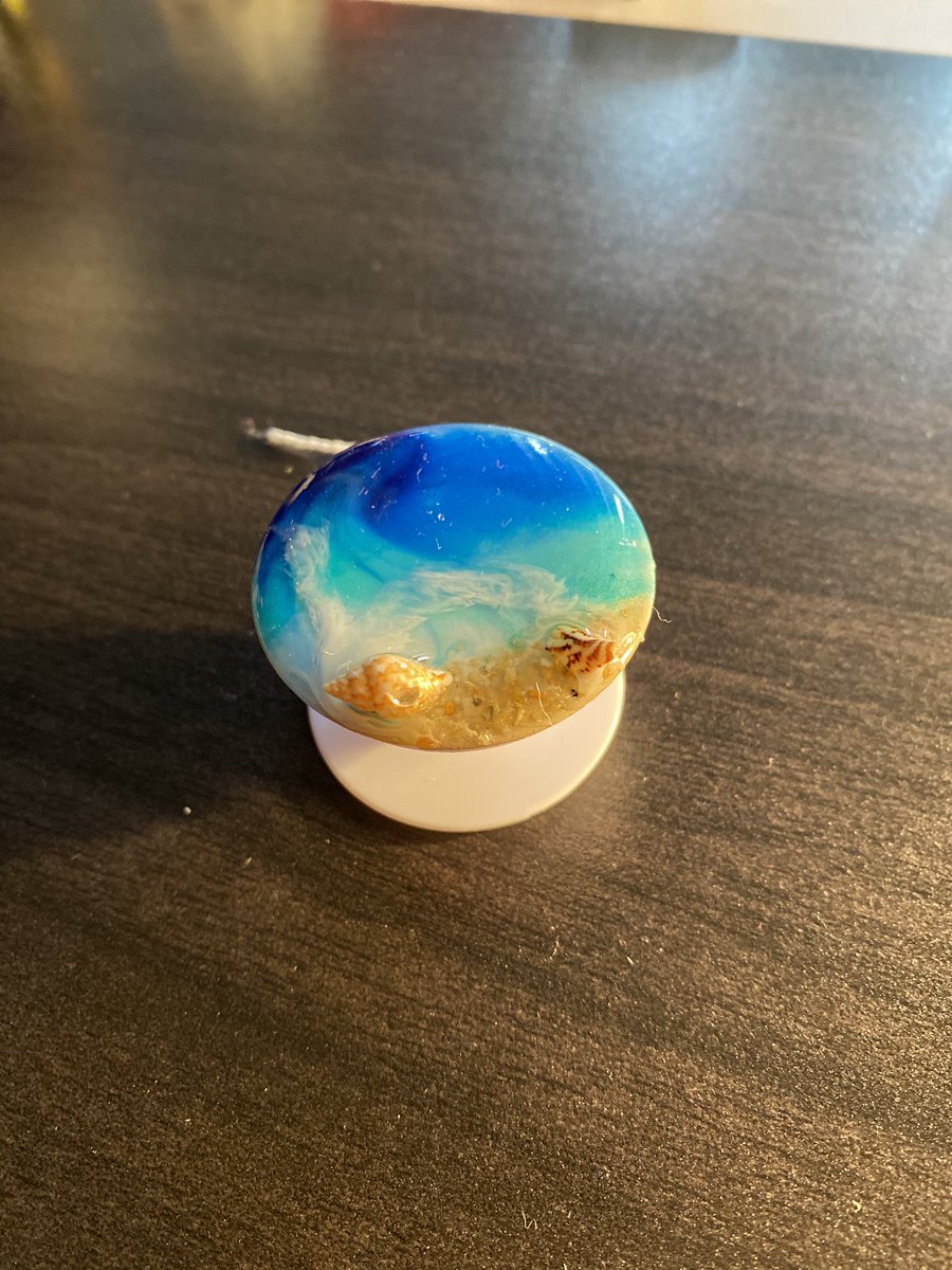 nicolerm09's tweet photo. I’m ready for warmer weather and beach walks. I think my recent makes are reflecting that sentiment lol #handmade #etsy #CCDIY https://t.co/Csde4voP9j