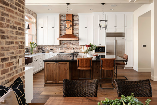 LiveInSolano's tweet image. A beautiful, thin brick with an antique look brings an industrial look to the #kitchen. #interiordesign  cpix.me/a/113577099