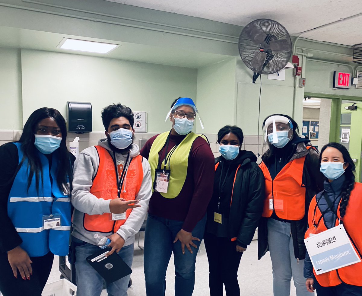 fe2113's tweet photo. Honoring the legacy of Dr. King by working to get eligible NYers the COVID-19 vaccine, even as we all strive to end this devastating pandemic. Kudos to my team of public health workers for an amazingly rewarding wknd of service at #Vaccinehub #CovidVaccines #MLKDayofService https://t.co/pRBUg7bqIE