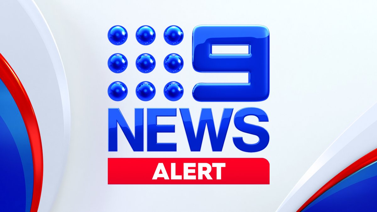 9NewsMelb's tweet photo. #FIRE ALERT: A Watch & Act has been issued for a grassfire in #Graytown, #Moormbool West.
The fire is travelling in a northerly direction. #9News https://t.co/pLnO3vqfsr