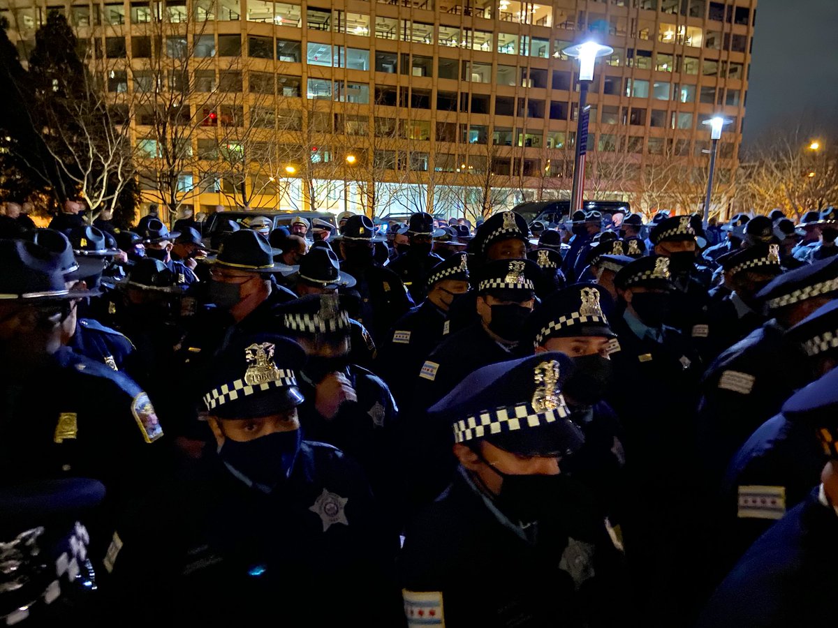 Chicago Police tweet media