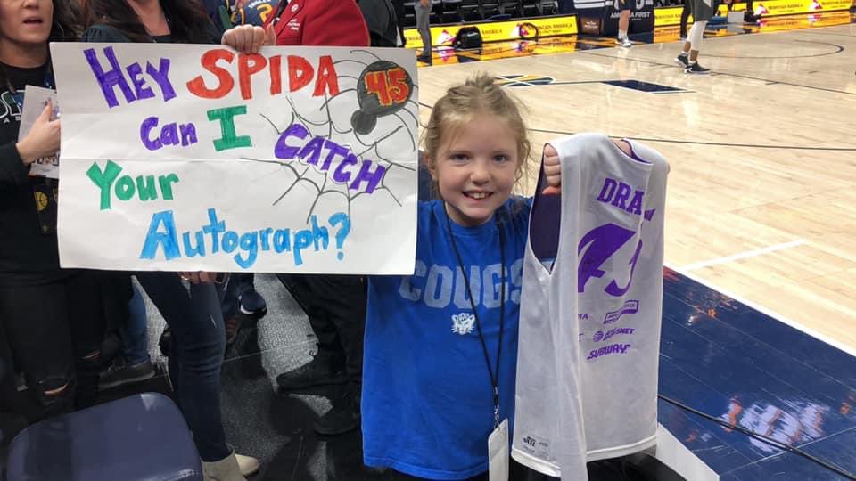 Msteve58's tweet photo. @spidadmitchell one year anniversary of you making my daughter’s year. Thanks for being such a great guy! Go Jazz! https://t.co/k7OVkG4JWh