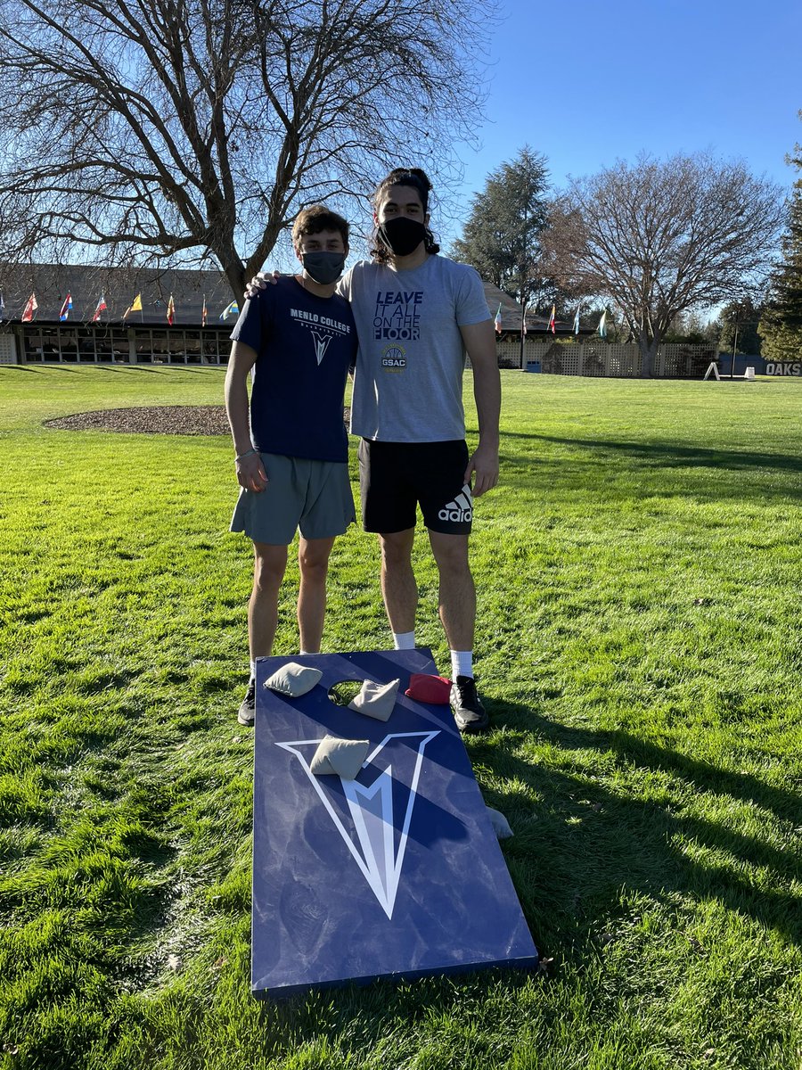 JD Duley and Corey Le’aupepe are the day one winners of the Oak Olympics! JD put on an MVP performance in cornhole! #WinTheWait
