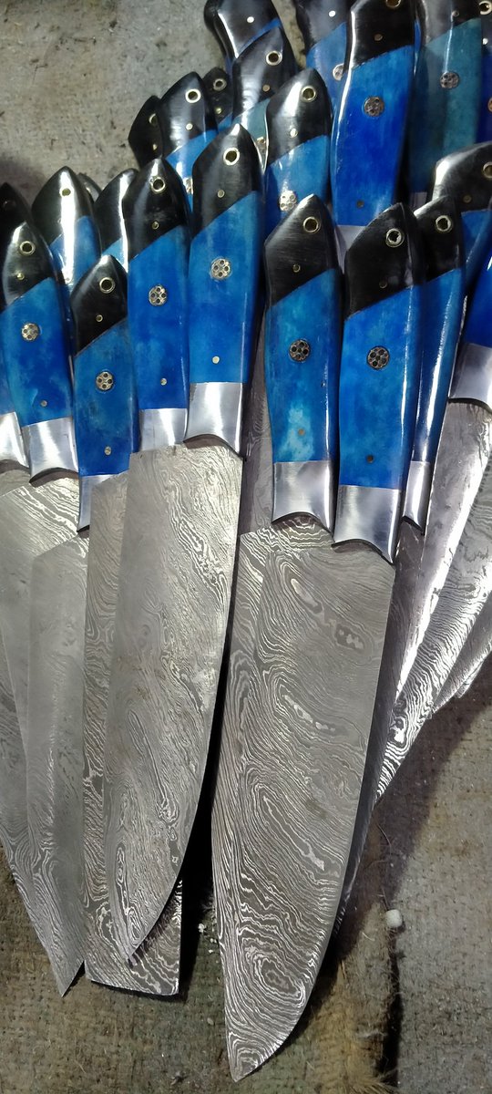 ForgingPlanet's tweet photo. Hand made damascus steel chef set
#knives #bestknives #damascussteel #forging #sale #gifts #bestgift #giftsforhim #anniversery #uniquedesign #kitchenware #chef #chefknives #fyp #americanknives #bestprice #pkkawood #stabelizedwood #hunt #huntingknife #huntilike #collection https://t.co/bimNLKxvj6