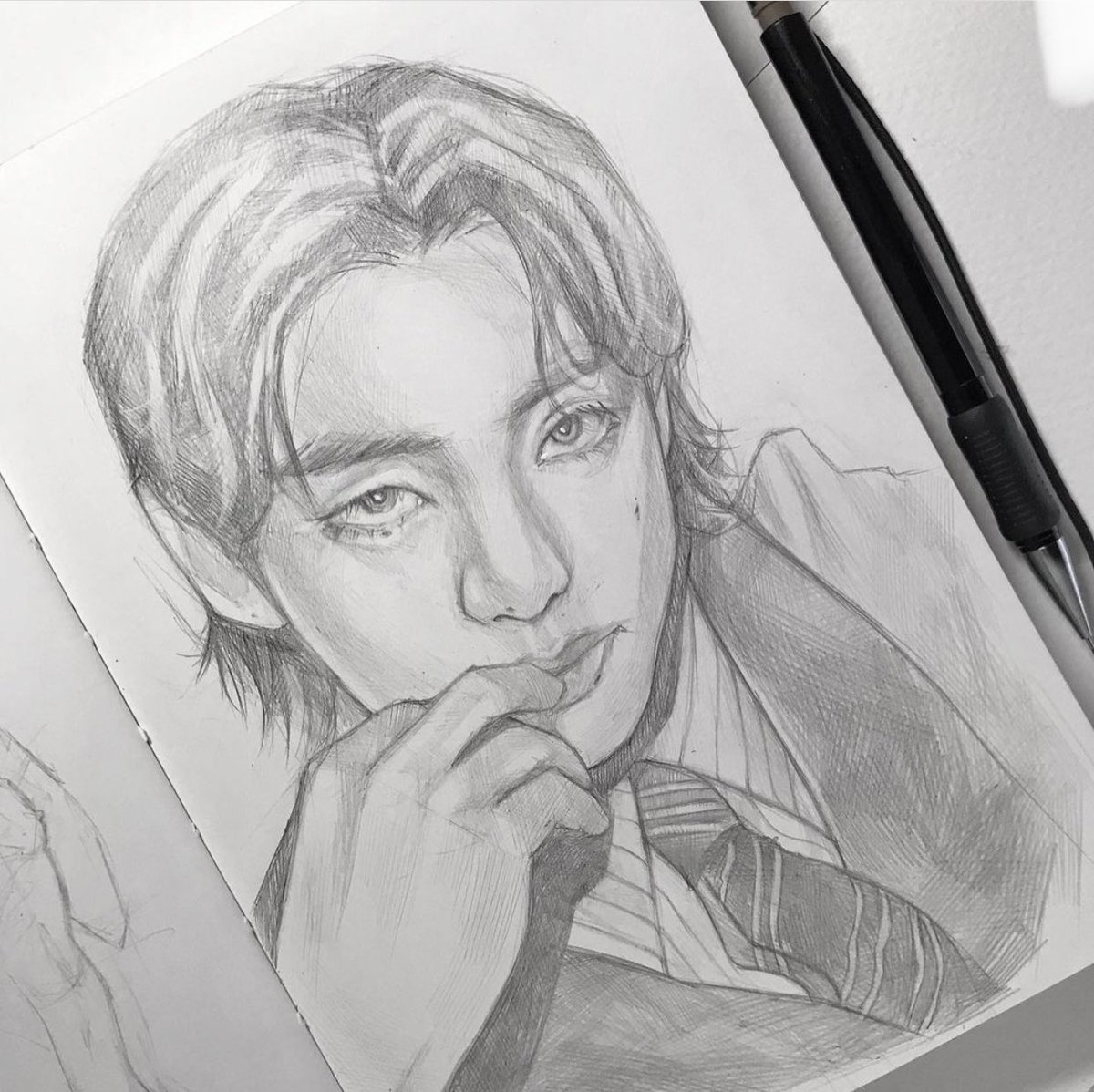 klypkina's tweet photo. #BTS #TAEHYUNGYOUAREPERFRCT #TaehyungDeservesBetter #taehyung_dont_be_sad #savetae #BTSART 💜we love you💜 https://t.co/xACCr2Kxhp
