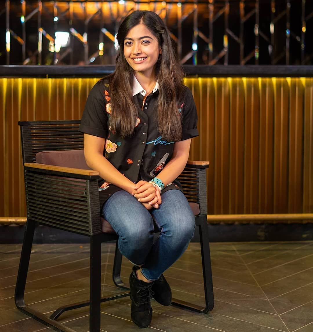 RMKFC's tweet photo. I could be having the worst day in the world, but the moment I see you that all changes @iamRashmika ❤️✨ #RashmikaMandanna https://t.co/5jcHu5cKct