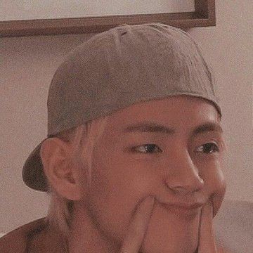 DAkoJon's tweet photo. #TaehyungYouArePerfect
Этот человек заслужил много любви но только не хейта.
Он очень хороший человек он никогда никому ��ичего плохого не сделает даже не скажет он не заслуживает такого обращения к себе 
Я надеюсь все пройдет и будет хорошо
 Мы очень сильно любим тебя Тэхен
✨🌍 https://t.co/sYyvq63Wq5