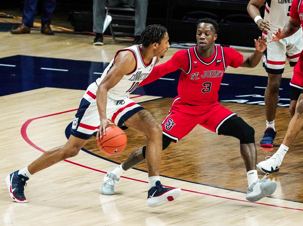StJohnsBBall's tweet photo. 📸 Images from today's victory at No. 25 UConn #SJUBB
GALLERY ➡️ https://t.co/YmFNYi8wiV https://t.co/TrZoAdEbIr
