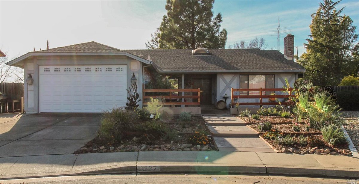 LiveInSolano's tweet image. You have to see this home! 3 BD/ 2 BA in Fairfield. Call/text/DM me for details.  cpix.me/l/113542672