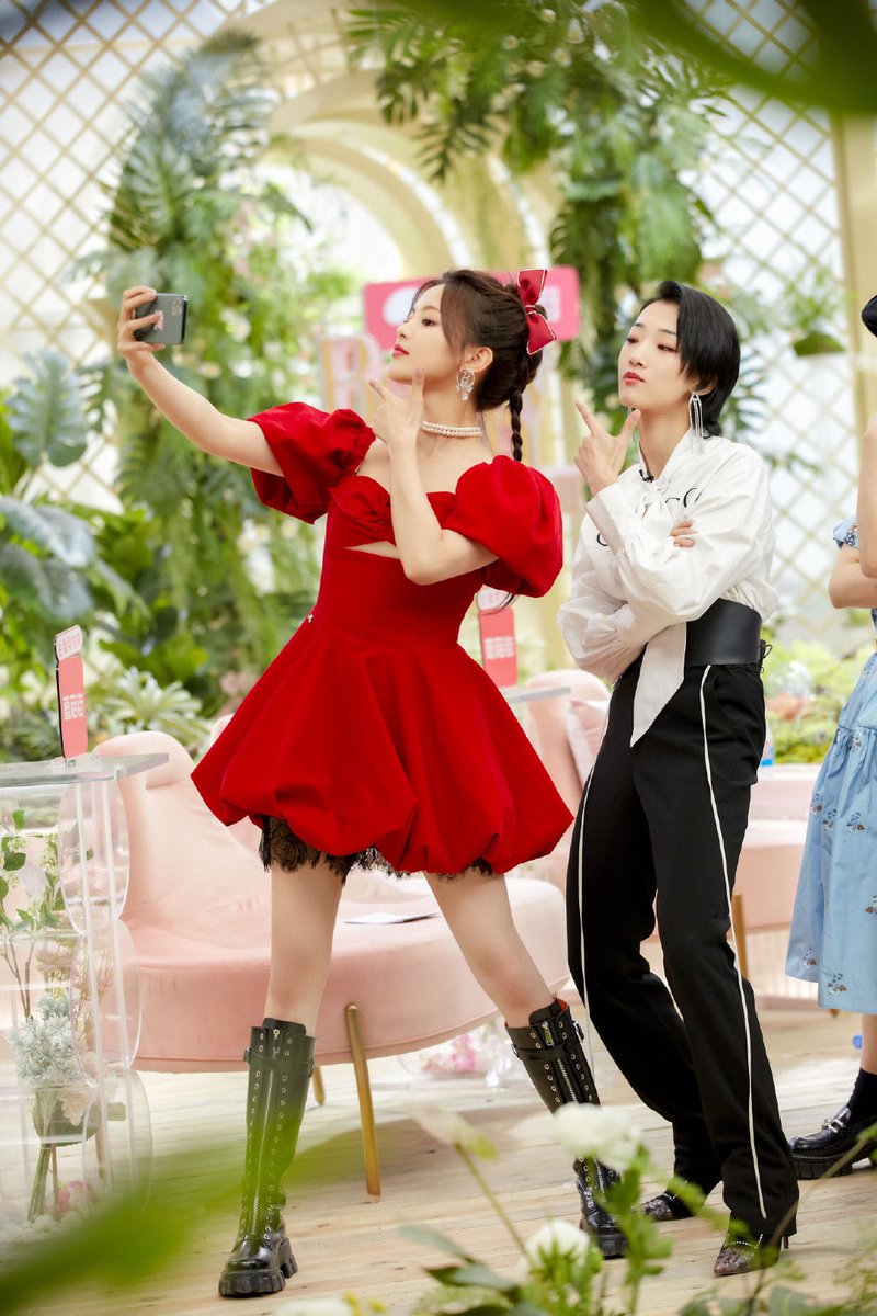 chaoyuefocus's tweet photo. #杨超越 #火箭少女101 #YangChaoyue #Rocketgirls101 https://t.co/AQCNT9bGOW
