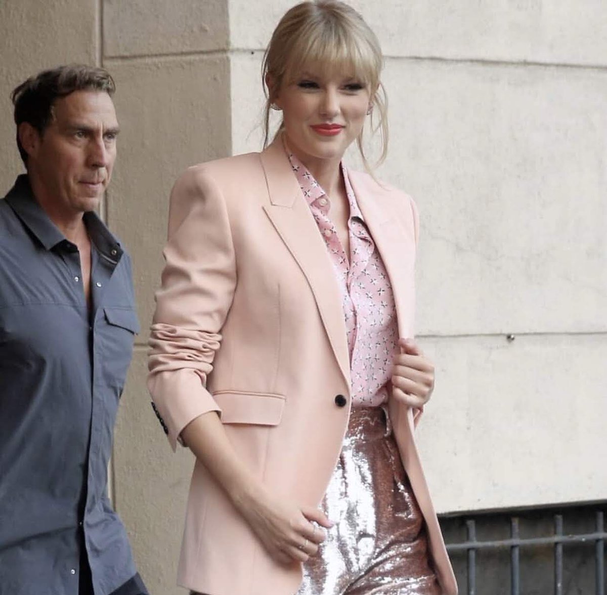 Taylor Swift being cute as hell, a thread 