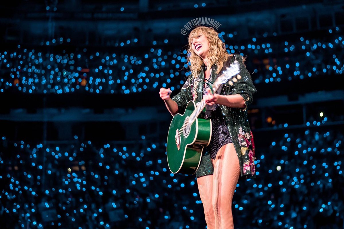 Taylor Swift being cute as hell, a thread 