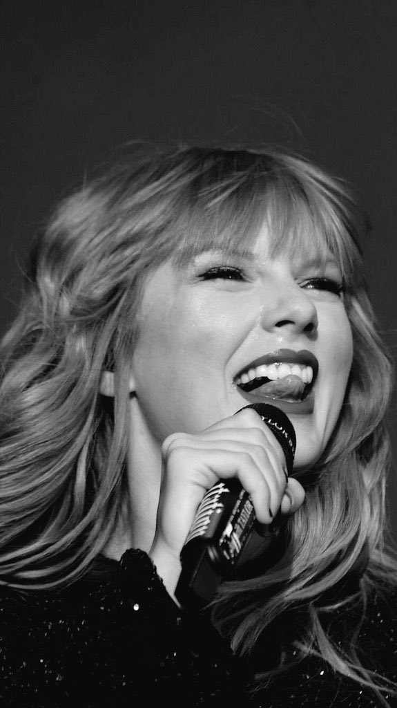 Taylor Swift being cute as hell, a thread 