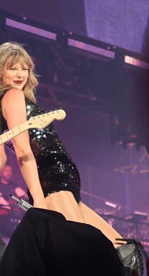 Taylor Swift being cute as hell, a thread 