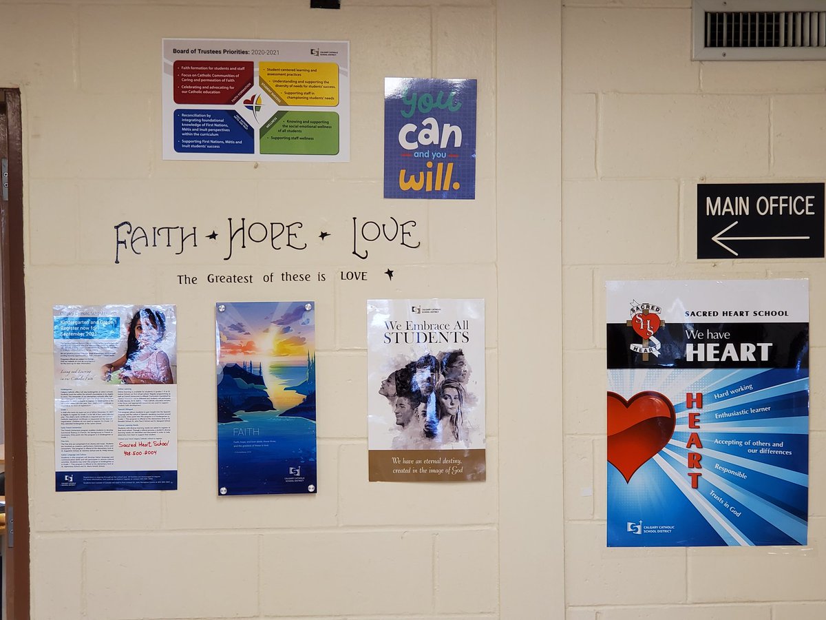 SHeart_CSSD's tweet photo. Connecting our shared vision of education to the everyday business of teaching &amp; learning! Here at Sacred Heart we've got HEART! #ccsd #education #vision #goals #HEART https://t.co/5U9z7Enbv2